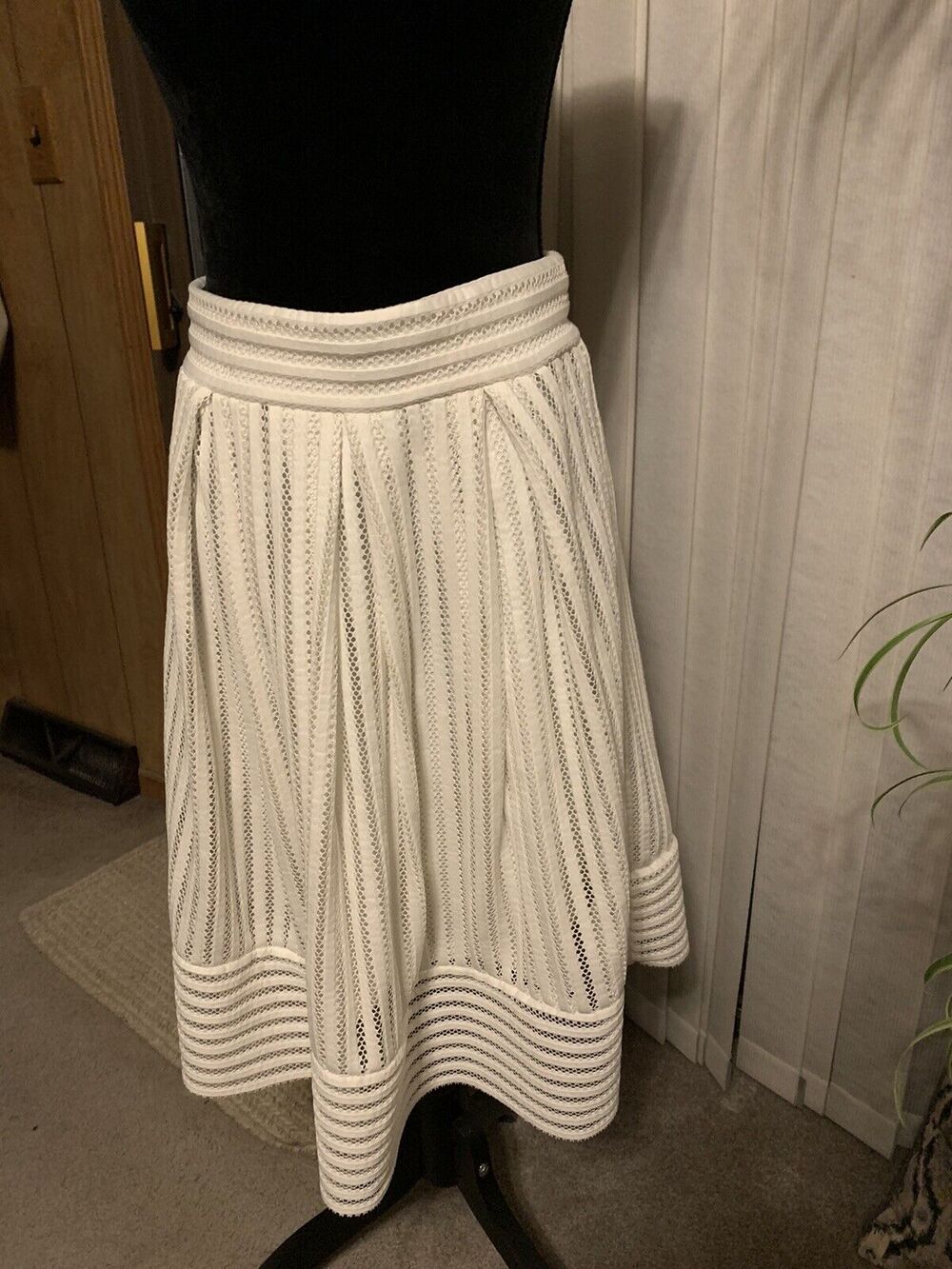 Haute Monde Large white open knit lace skirt